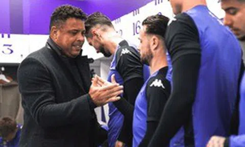 Ronaldo “béo” thu về nghìn tỷ sau khi chia tay giấc mơ chủ tịch
