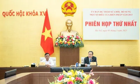 Lấy ý kiến nhân dân về dự thảo Nghị quyết sửa đổi, bổ sung một số điều của Hiến pháp năm 2013