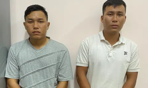 Bắt 2 anh em ruột dùng búa cướp tiệm vàng ở TP.HCM