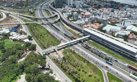 Vận hành gần 5 tháng, metro số 1 vẫn chưa hoàn thiện