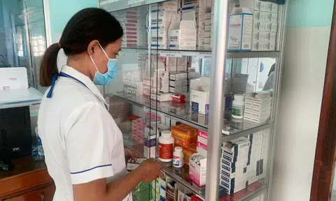 Yêu cầu đẩy mạnh kê đơn thuốc điện tử, liên thông đơn thuốc và bán thuốc theo đơn