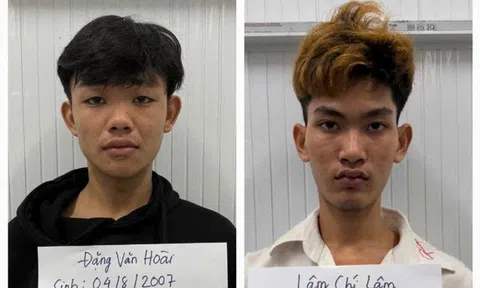 Đòi nợ không thành, 2 thanh niên cướp tài sản của “con nợ”