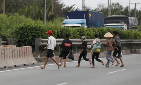 Người đi bộ vi phạm luật giao thông có thể bị xử lý hình sự