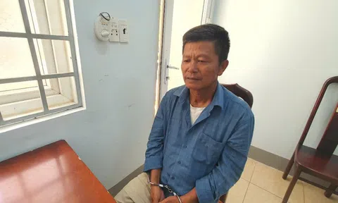 Bắt đối tượng ném ly thủy tinh gây trọng thương bạn nhậu rồi bỏ trốn sang Campuchia
