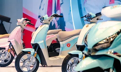 Hãng xây nhà máy 2.500 tỷ tại Việt Nam ra mắt bộ 3 xe máy điện hợp tác cùng ca sĩ SOOBIN, lên kế hoạch đẩy nhanh việc triển khai hạ tầng sạc