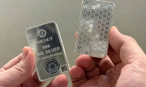 Giá bạc thỏi trong nước bật tăng mạnh gần 4%