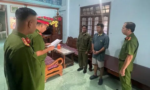 Tạm giữ đối tượng đập phá nhiều trụ ATM