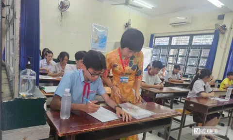 Phổ điểm lớp 10 tại Tp.HCM: Đề thi phân hóa mạnh, học sinh giỏi mới "chạm đỉnh"