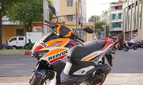 Cận cảnh Honda Vario bản giới hạn Repsol vừa về Việt Nam