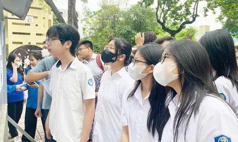 Loạt trường đại học xét học bạ, chứng chỉ trong tháng 7