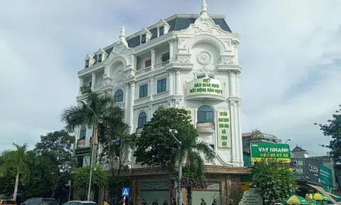 Khám xét tòa biệt thự của một "ông trùm" tại Thanh Hóa