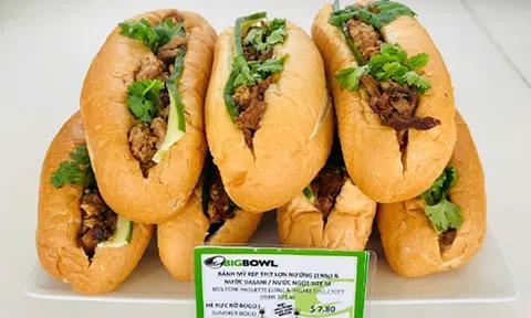 Rà soát toàn diện dịch vụ phi hàng không sau vụ "ổ bánh mỳ giá 208.000 đồng"