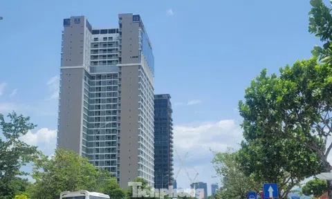 Căn hộ đua nhau 'bung hàng', sức mua vẫn chững