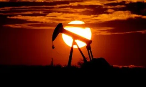 Mặc kệ Mỹ đe dọa trừng phạt, quốc gia BRICS tuyên bố vẫn tiếp tục mua dầu Nga, khẳng định “ngừng mua dầu chỉ sau một đêm không hề đơn giản”