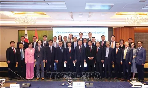 Tổng Bí thư Tô Lâm gặp những người bạn Hàn Quốc