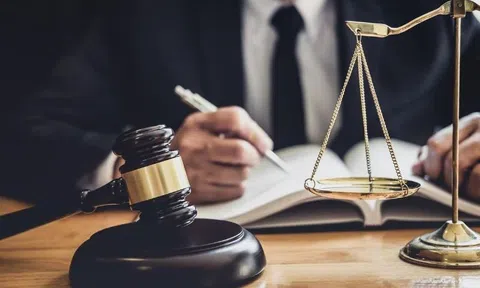 Phát huy vai trò 'lăng kính pháp lý' của người làm pháp chế