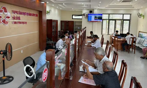 Bổ sung hướng dẫn về phụ cấp, nâng bậc lương cho cán bộ, công chức sau sắp xếp