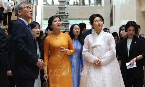Phu nhân Ngô Phương Ly thăm Bảo tàng Quốc gia Hàn Quốc
