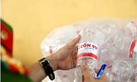 Khởi tố tổng giám đốc công ty vật tư y tế vì sản xuất cồn giả