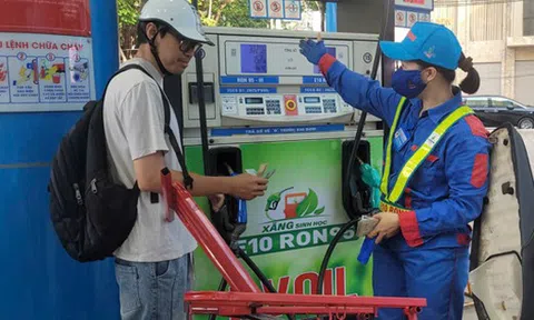 Khách hàng bớt e dè với xăng E10
