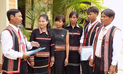 Bộ Nội vụ yêu cầu rà soát, đánh giá đội ngũ cán bộ làm công tác dân tộc, tôn giáo