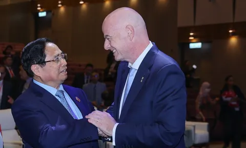 Chủ tịch FIFA muốn xây dựng Học viện Bóng đá FIFA tại Việt Nam