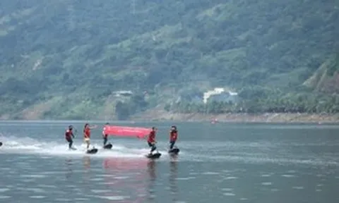 Trở lại Đà giang - điểm hẹn hấp dẫn của sắc màu văn hóa và du lịch